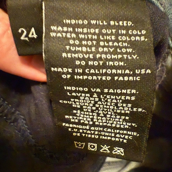 J Brand, high rise, cropped skinny jeans, raw hem, size 24 - Picture 6 of 8